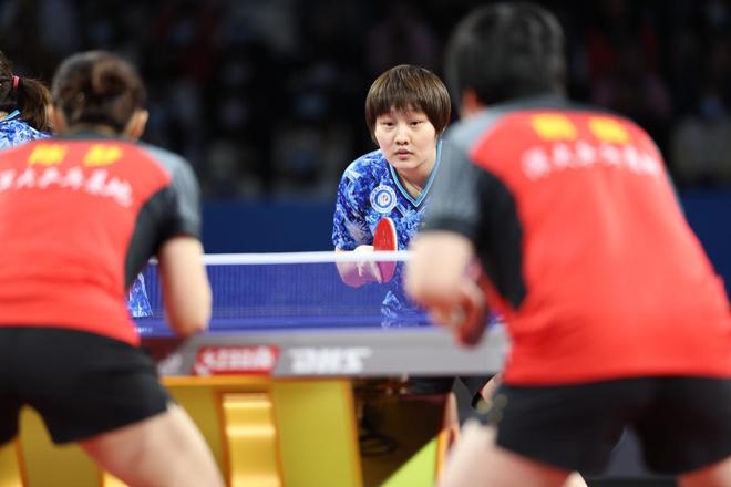 的脚步和篮 的脚步和篮